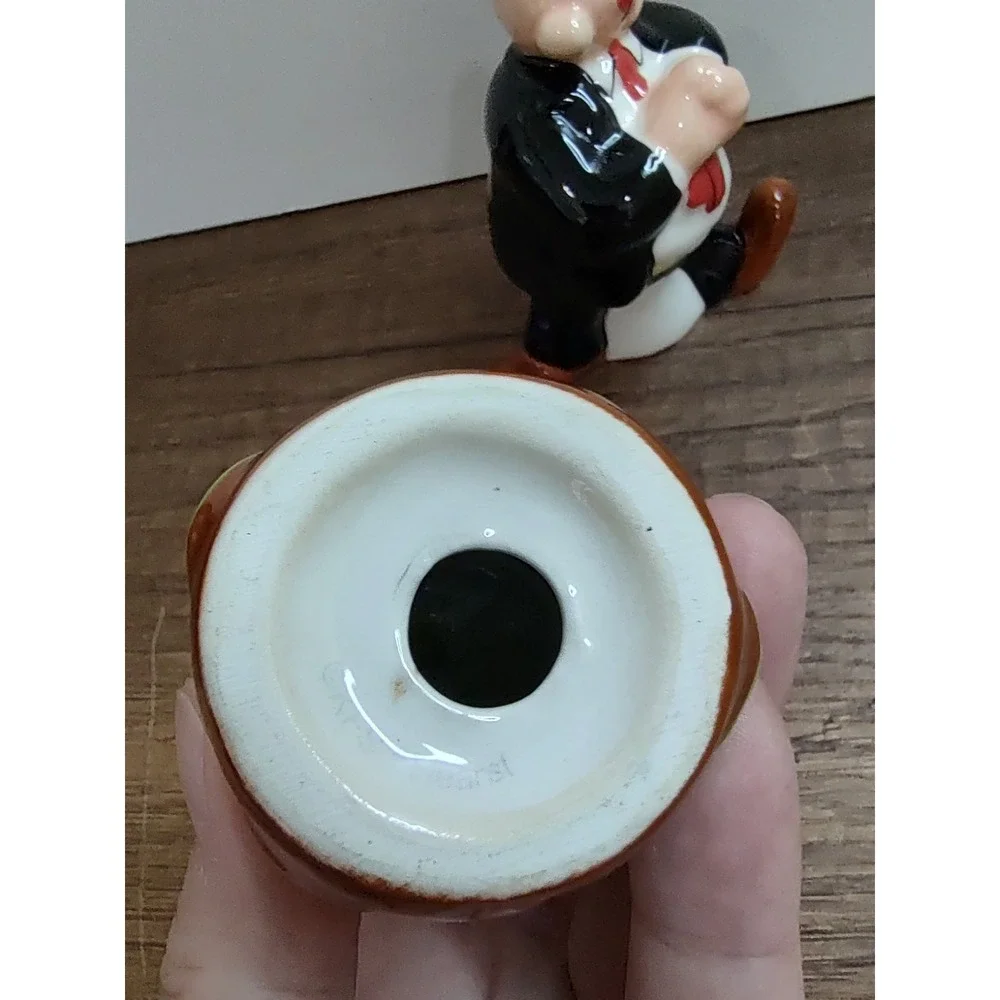 Westland KFS Wimpy & Hamburger Salt & Pepper Shakers Magnetic Figurines S14